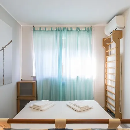 Cosy With Terrace 아파트 밀라노