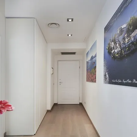 Modern Inner City Apartment * Milano
