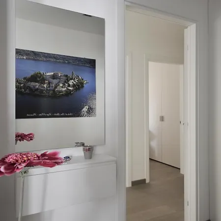 Modern Inner City Apartment Lejlighed Milano