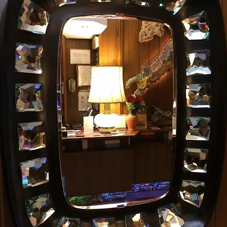 Hotel Mec Milan