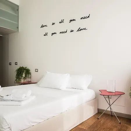 Hemeras Boutique Homes - Design Flats Near The City Center * Milan