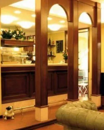 Hotel Etrusco 3*