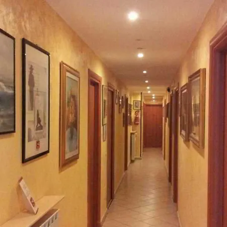 Arco Romana 3*