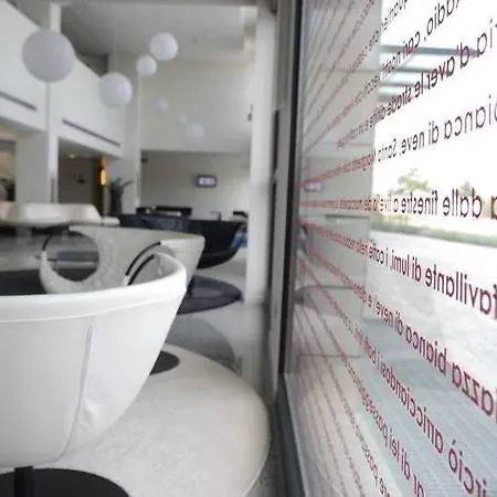 Отель Idea San Siro