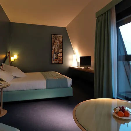 Hotell Spadari Al Duomo 4*