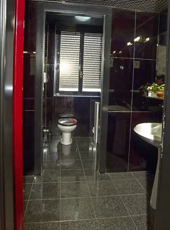 I Am Here - Gioia66 Affittacamere 2*