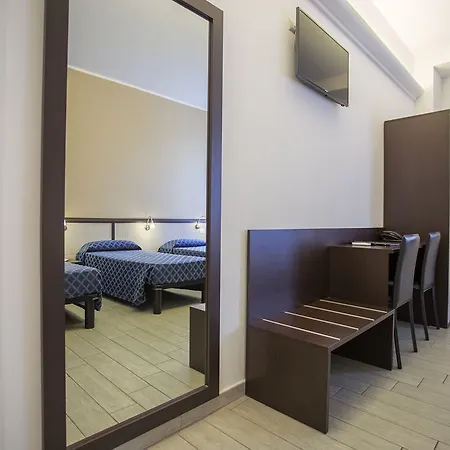 Hotel Esco