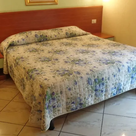 Отель Brianza Милан