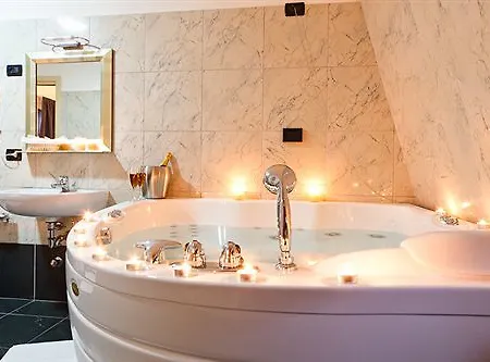 Hotel Sechi With Parking