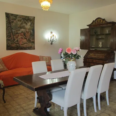 Welcome To My House 4*