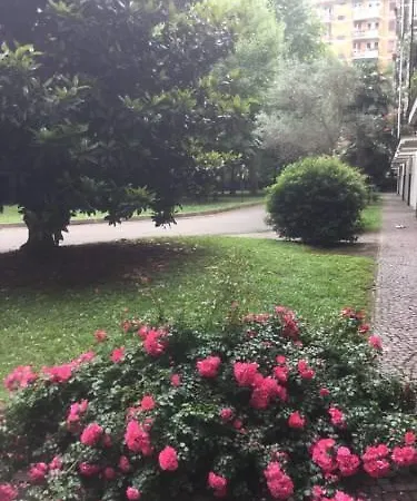 Two Beds In The Green Near The Fair Bed & Breakfast Milán