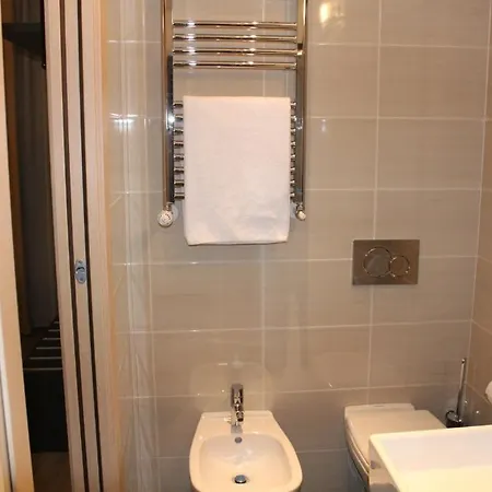 Guest house House Beatrice 2*