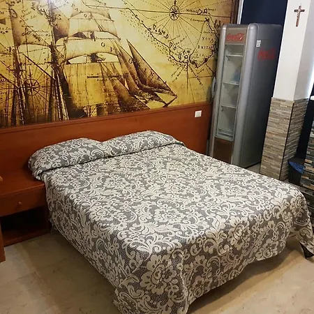 Hostel Old *