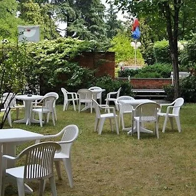 Siloe Apartahotel Milán