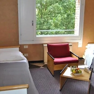 Siloe Apartahotel 3*
