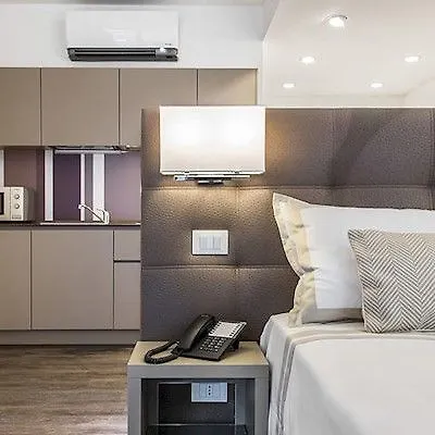 Aparthotel & Urban Padel Milan