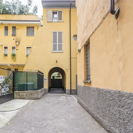Alessia's Flat- Portello 2 Милан