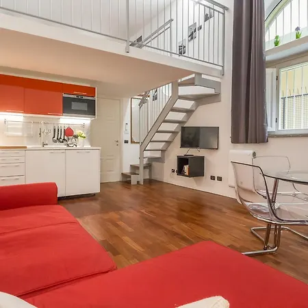 Alessia's Flat- Portello 2 * Милан