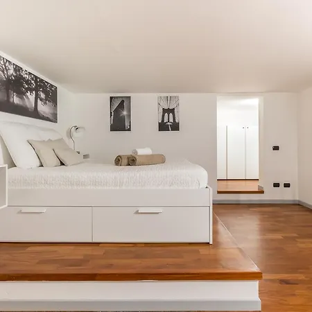 Alessia's Flat- Portello 2 Милан