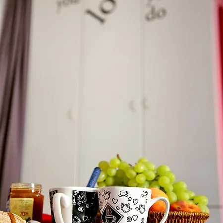 Bnbutler - Col Di Lana - Navigli - Darsena Apartment