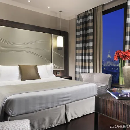 Uptown Palace Hotell