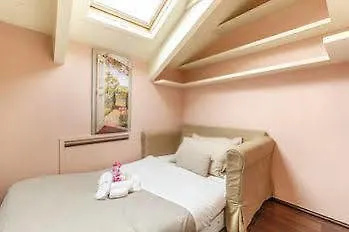 Suitelowcost - San Babila Duomo Hotel Milan