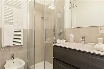 Royal Magenta & Luxury Apartment