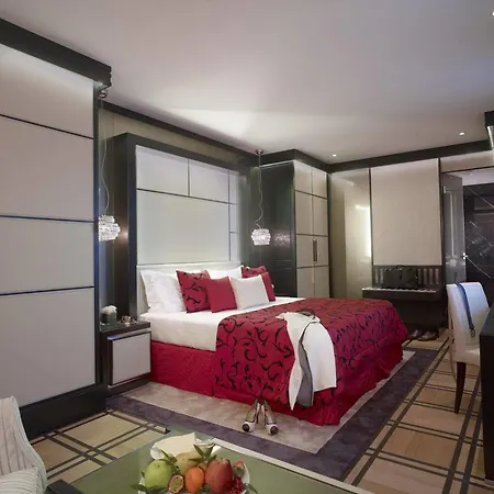 Baglioni Carlton - The Leading Of The World Hotel
