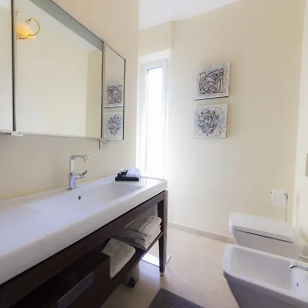 Bronzino House 4* Milan