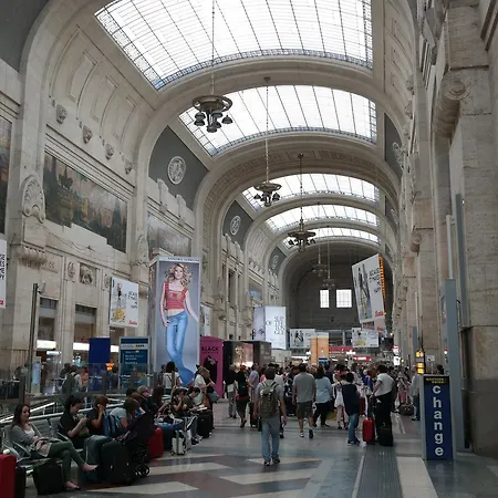 아파트 Splendido Appartamento, M3 - Stazione Centrale 밀라노