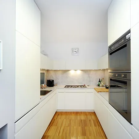 Urban District - Isola Exclusive 1br Milan