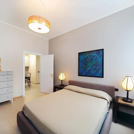 Urban District - Old Town 2 Br *
