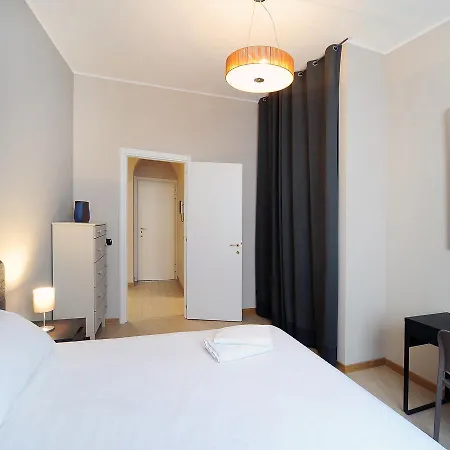 Urban District - Old Town 2 Br *