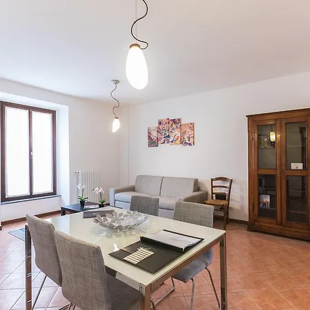 Hemeras Boutique Homes - Design Flats Near The City Center * Milan