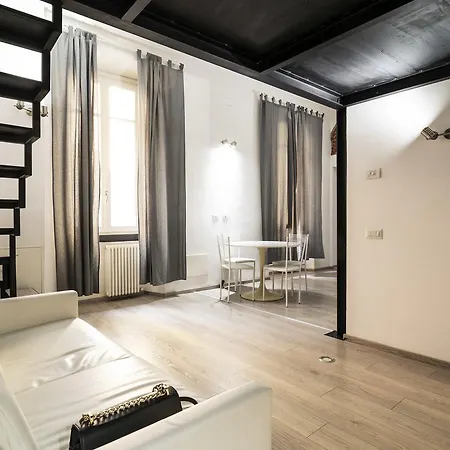 Carmagnola 15 Boutique - By Yoof Апартаменты Милан