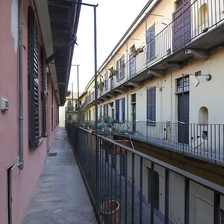 Italianway-corso San Gottardo 18 *