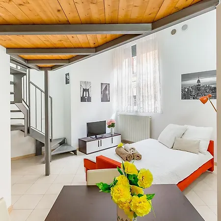 Alessia's Flat- Portello 3 Daire Milano