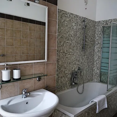 Center - Basilicas Park Apartment *