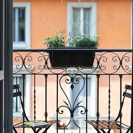 Zebra Naviglio 4* Milánó