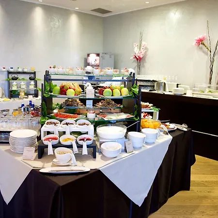 Otel Western The Hub Milano