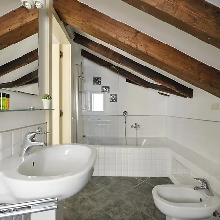 Spacious With A Terrace * Milano