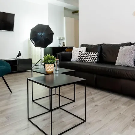 Joivy Exclusive For 4 In Navigli Near Parks Apartmán *
