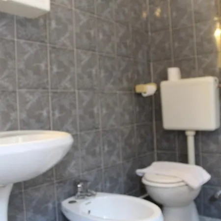 Valley * Μιλάνο