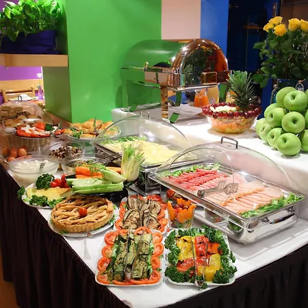 מלון Mediolanum 4*