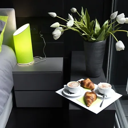 Frühstückspension Miloft Guest Rooms And Terrace Mailand