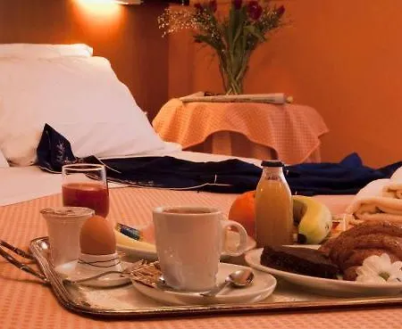 Giardino Hotell 3*