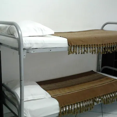 Hostel Star Milánó