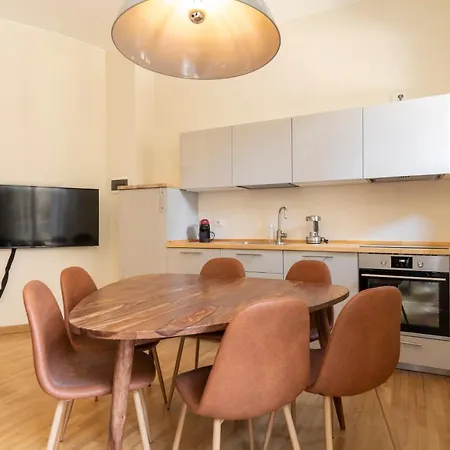 Residenza Cornaggia Apartment *