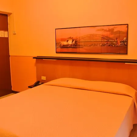 Giardino Hotell 3*
