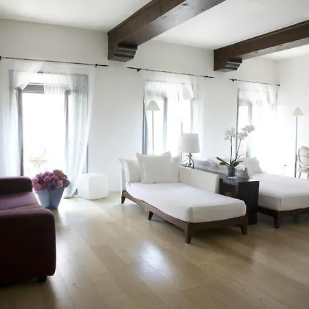 Antica Dei Mercanti Отель 4*